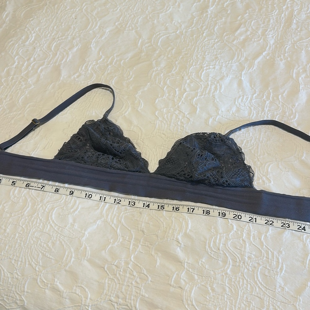 Lively Lace Bra
